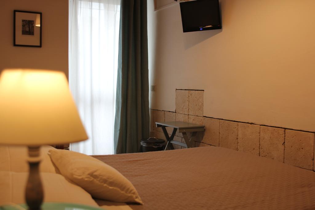 Bed & Tower Bed and Breakfast Pisa Exteriör bild