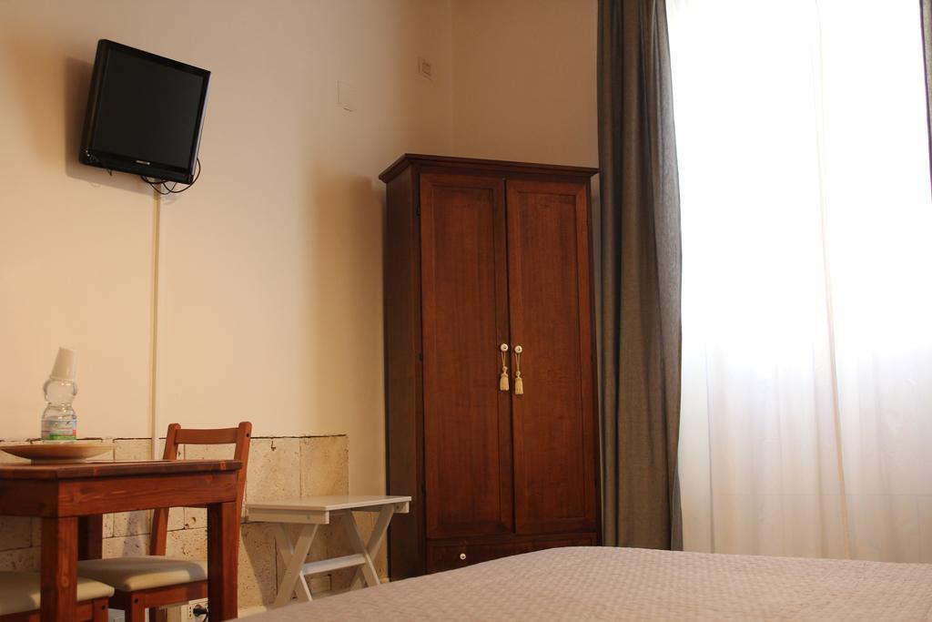 Bed & Tower Bed and Breakfast Pisa Exteriör bild