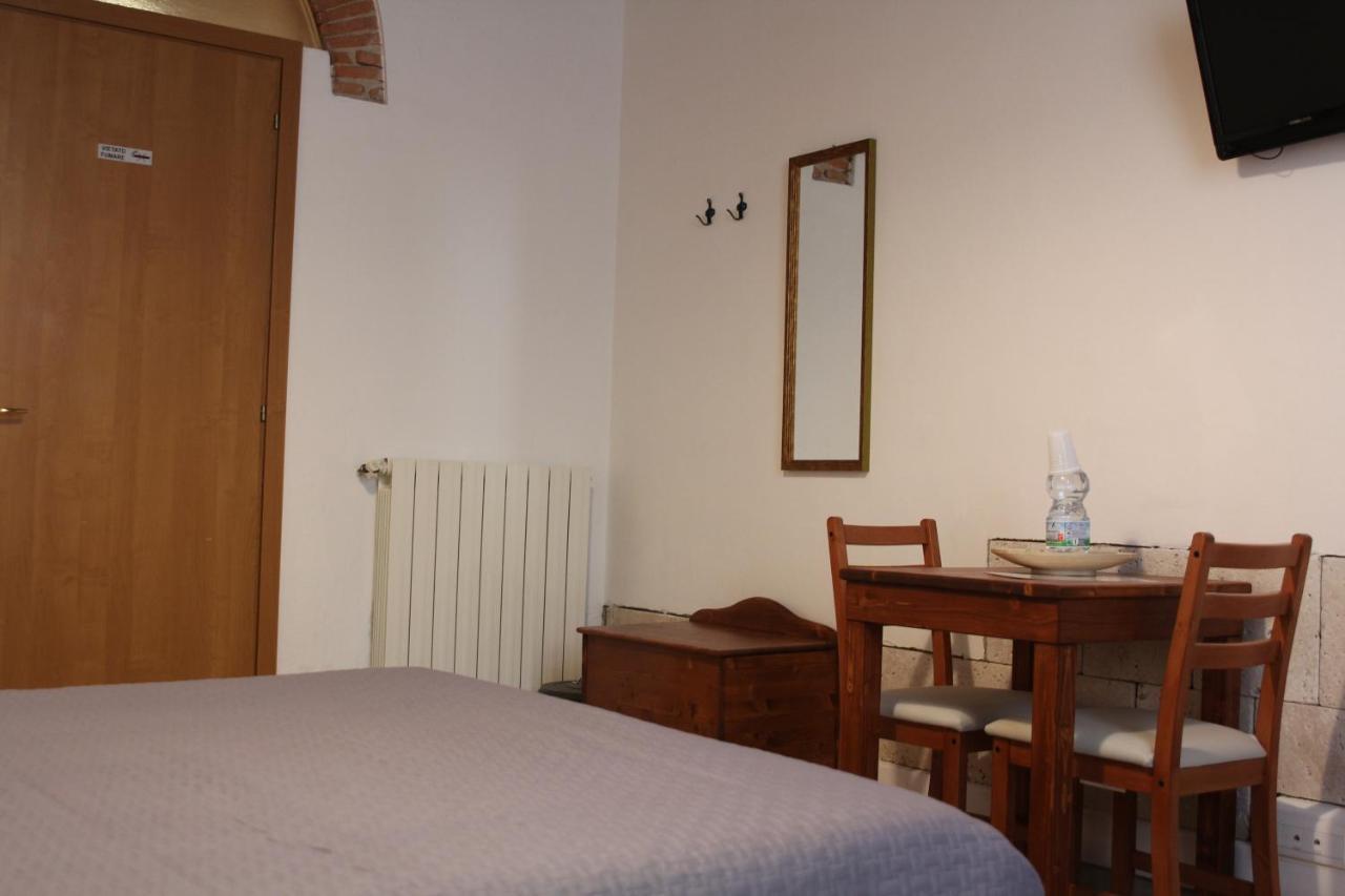 Bed & Tower Bed and Breakfast Pisa Exteriör bild